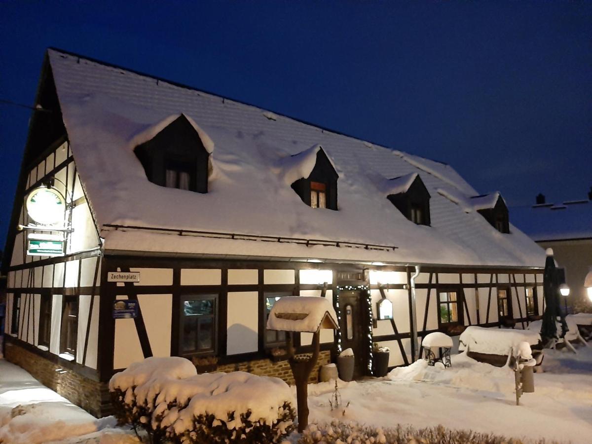 Wirtschaft & Pension Zum Huthaus Schneeberg  Dış mekan fotoğraf